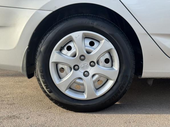 Hyundai Solaris I с пробегом 2013 года, цена 849 000 рублей, 90400 км, седан, Автокод Объявления
