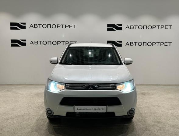 Mitsubishi Outlander III с пробегом 2014 года, цена 1 179 000 рублей, 216236 км, внедорожник, Автокод Объявления