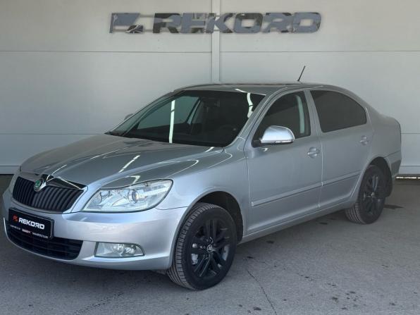 Skoda Octavia II (A5) Рестайлинг с пробегом 2013 года, цена 1 099 000 рублей, 169900 км, лифтбек, Автокод Объявления