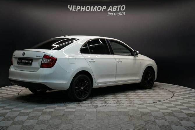 Skoda Rapid I Рестайлинг с пробегом 2018 года, цена 1 454 000 рублей, 98000 км, лифтбек, Автокод Объявления