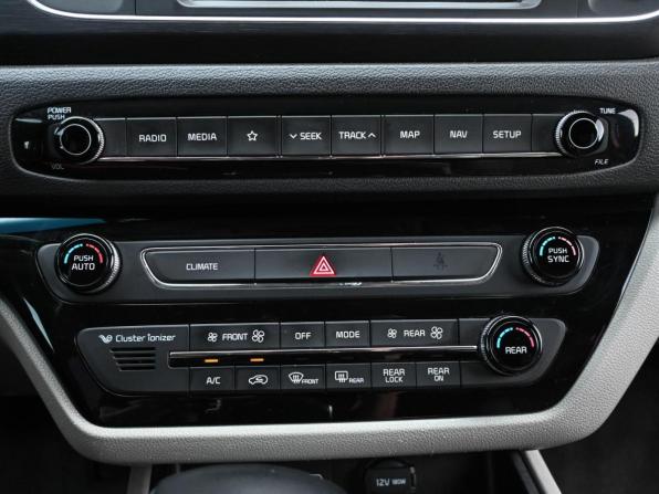 Kia Carnival III с пробегом 2019 года, цена 2 699 000 рублей, 153833 км, минивэн, Автокод Объявления