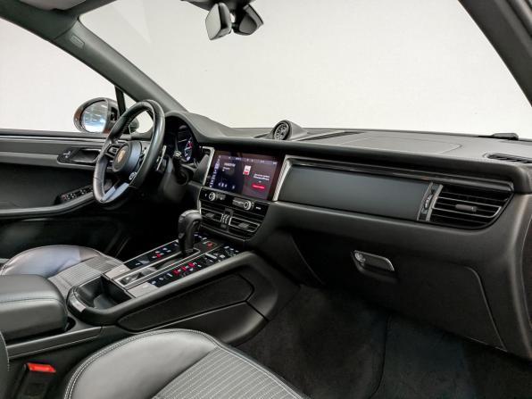 Porsche Macan I Рестайлинг 2 с пробегом 2022 года, цена 6 580 000 рублей, 72954 км, внедорожник, Автокод Объявления