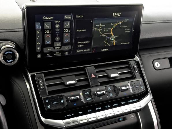 Toyota Land Cruiser 300 Series с пробегом 2022 года, цена 9 990 000 рублей, 57894 км, внедорожник, Автокод Объявления