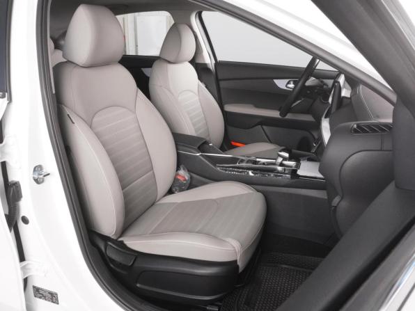 Kia K3 II (China Market) Рестайлинг с пробегом 2024 года, цена 2 368 000 рублей, 21875 км, седан, Автокод Объявления