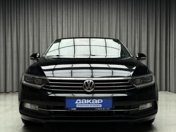 Volkswagen Passat B8 с пробегом 2018 года, цена 1 899 000 рублей, 127043 км, седан, Автокод Объявления