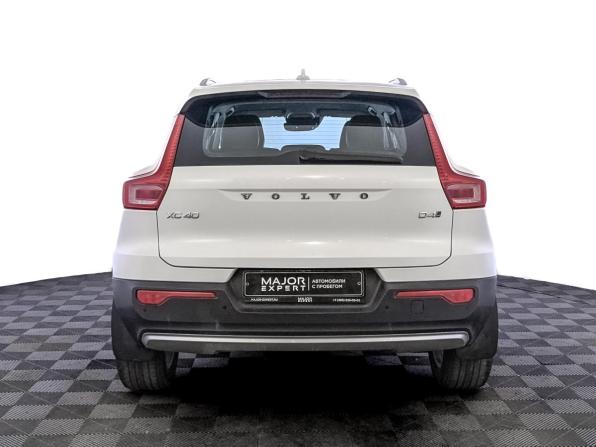 Volvo XC40 I с пробегом 2018 года, цена 2 590 000 рублей, 132629 км, внедорожник, Автокод Объявления