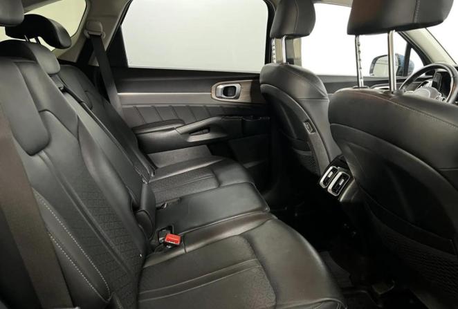 Kia Sorento IV с пробегом 2022 года, цена 3 800 000 рублей, 93000 км, внедорожник, Автокод Объявления