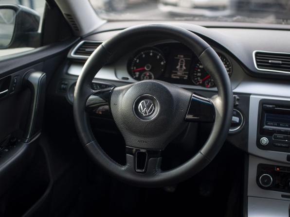 Volkswagen Passat B7 с пробегом 2011 года, цена 900 000 рублей, 230775 км, седан, Автокод Объявления