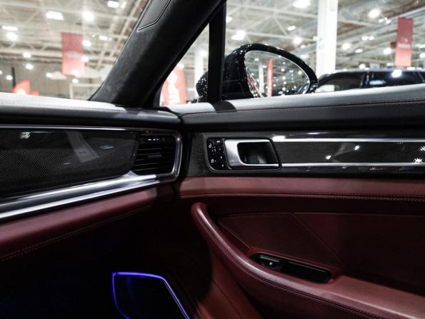 Porsche Panamera II с пробегом 2019 года, цена 9 499 900 рублей, 66011 км, лифтбек, Автокод Объявления