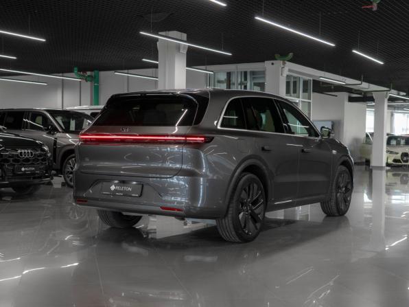Li Auto (Lixiang) L6 с пробегом 2024 года, цена 6 500 000 рублей, 50 км, внедорожник, Автокод Объявления
