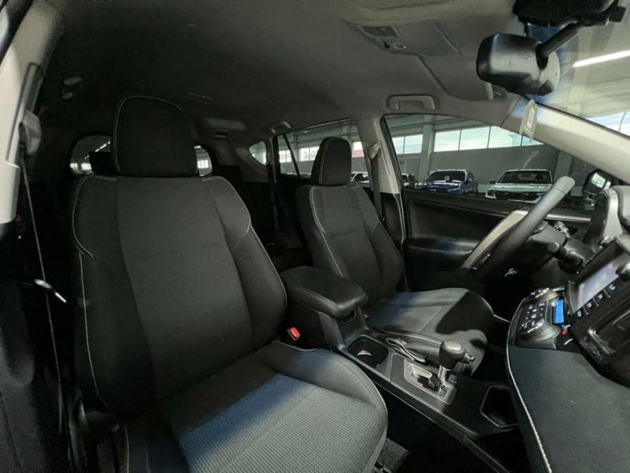 Toyota RAV4 IV (XA40) Рестайлинг Оренбург  - изображение 9
