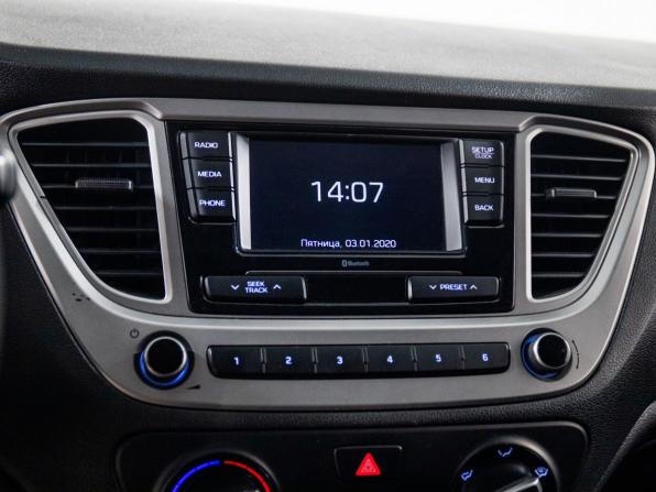 Hyundai Solaris II Рестайлинг с пробегом 2021 года, цена 1 280 000 рублей, 153017 км, седан, Автокод Объявления