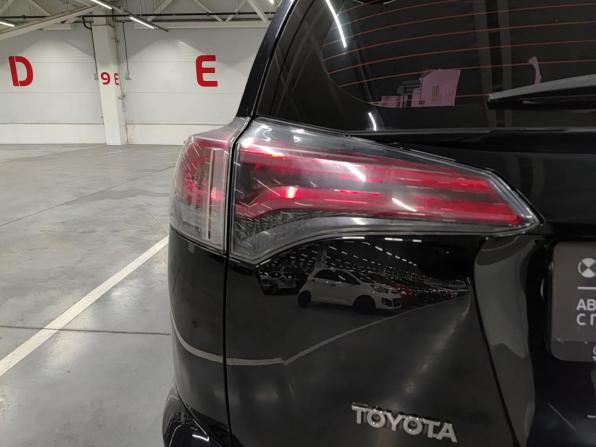 Toyota RAV4 IV (XA40) Рестайлинг с пробегом 2016 года, цена 1 799 000 рублей, 244692 км, внедорожник, Автокод Объявления