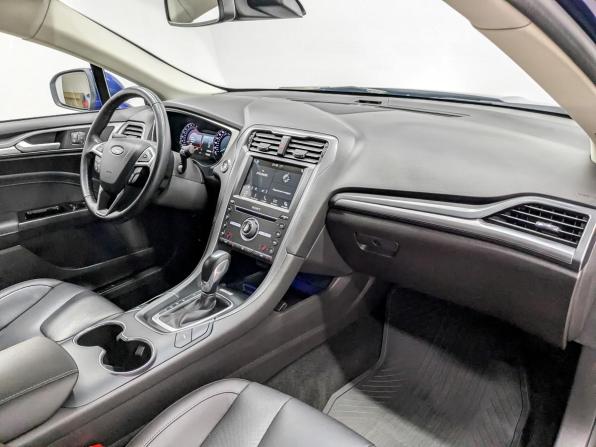 Ford Mondeo V с пробегом 2018 года, цена 1 950 000 рублей, 100154 км, седан, Автокод Объявления