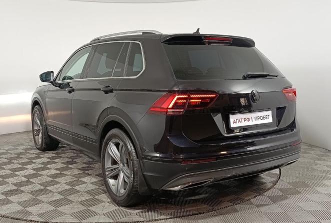 Volkswagen Tiguan II с пробегом 2017 года, цена 2 380 000 рублей, 240582 км, внедорожник, Автокод Объявления