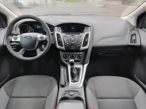 Ford Focus III с пробегом 2015 года, цена 740 000 рублей, 237800 км, хэтчбек, Автокод Объявления