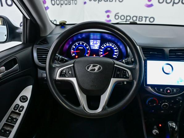 Hyundai Solaris I Рестайлинг с пробегом 2015 года, цена 1 140 000 рублей, 146653 км, седан, Автокод Объявления