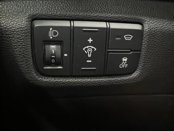 Hyundai Creta I с пробегом 2019 года, цена 1 899 000 рублей, 106507 км, внедорожник, Автокод Объявления