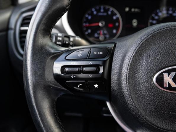 Kia Rio IV Рестайлинг с пробегом 2021 года, цена 1 845 000 рублей, 74025 км, хэтчбек, Автокод Объявления