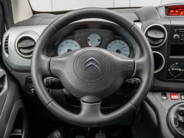 Citroen Berlingo II Рестайлинг 2 с пробегом 2018 года, цена 979 000 рублей, 172000 км, компактвэн, Автокод Объявления