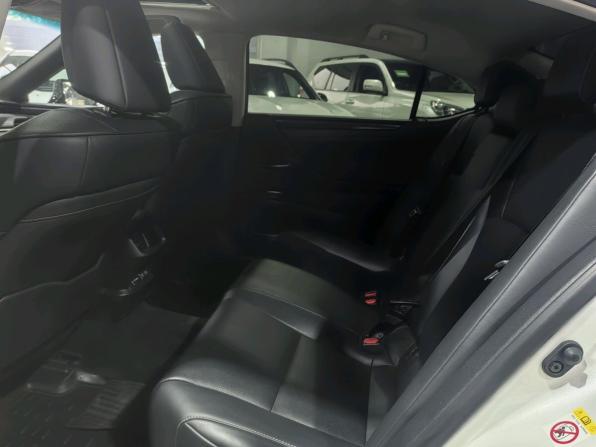 Lexus ES VII с пробегом 2019 года, цена 3 150 000 рублей, 156497 км, седан, Автокод Объявления