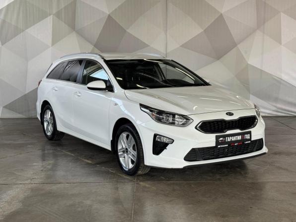 Kia Ceed III с пробегом 2021 года, цена 2 100 000 рублей, 60401 км, универсал, Автокод Объявления