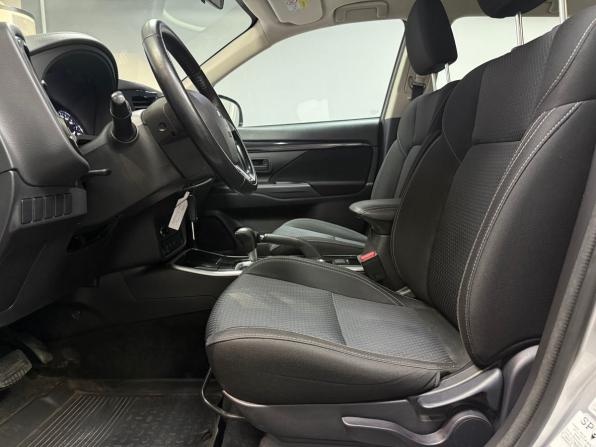 Mitsubishi Outlander III Рестайлинг 3 с пробегом 2019 года, цена 1 898 000 рублей, 124552 км, внедорожник, Автокод Объявления