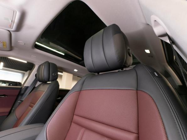 Land Rover Range Rover Evoque II Рестайлинг с пробегом 2025 года, цена 5 580 000 рублей, 50 км, внедорожник, Автокод Объявления