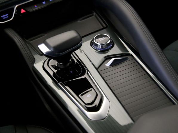 Geely Monjaro I с пробегом 2023 года, цена 2 945 000 рублей, 73443 км, внедорожник, Автокод Объявления