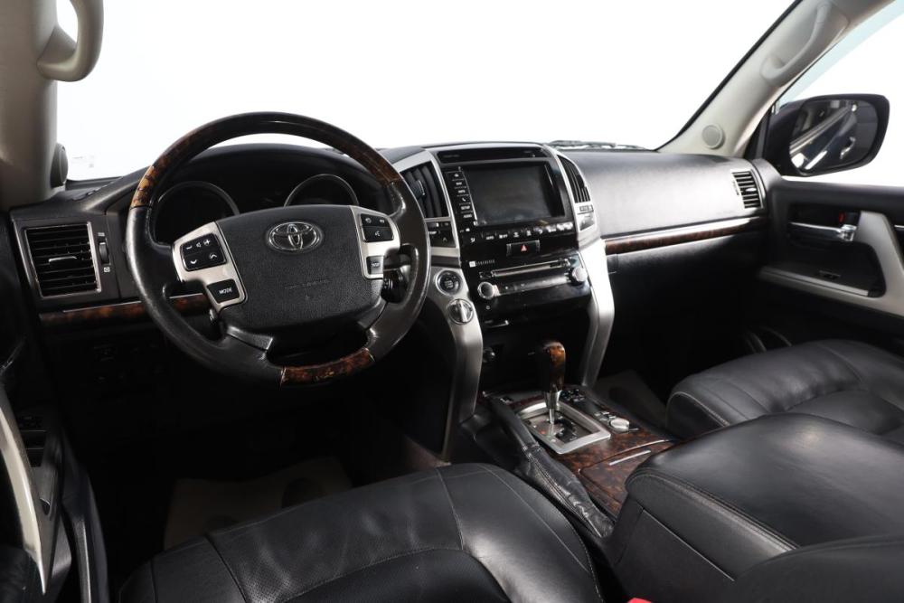 Toyota Land Cruiser 200 Series Рестайлинг 1 Новосибирск  - изображение 8