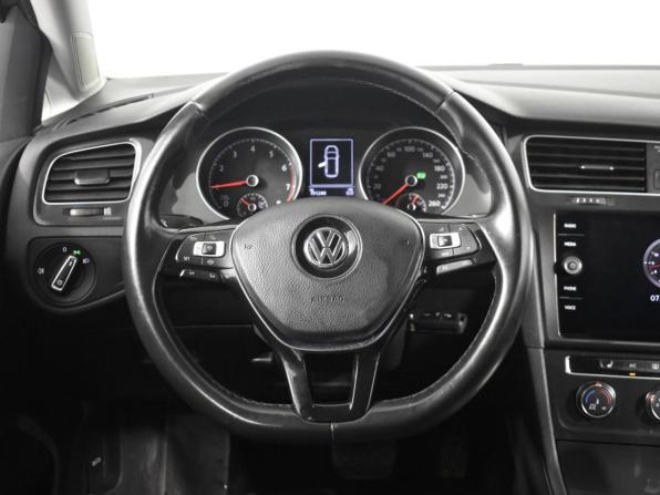 Volkswagen Golf VII Рестайлинг с пробегом 2019 года, цена 1 463 900 рублей, 191244 км, универсал, Автокод Объявления