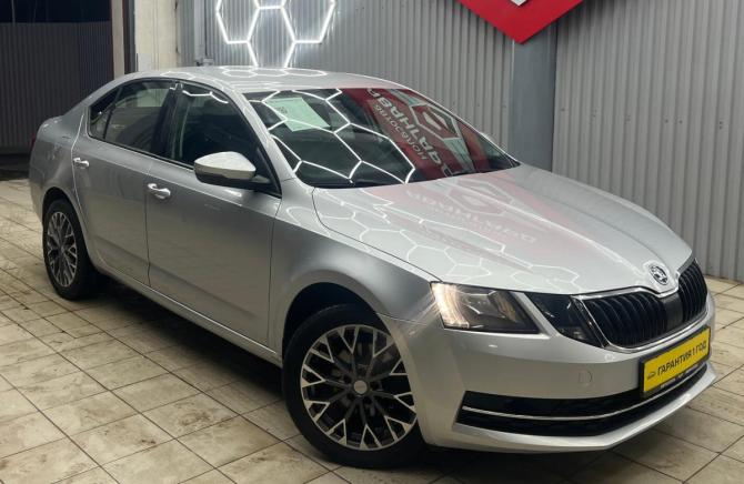 Skoda Octavia III (A7) Рестайлинг с пробегом 2017 года, цена 1 525 000 рублей, 130950 км, лифтбек, Автокод Объявления