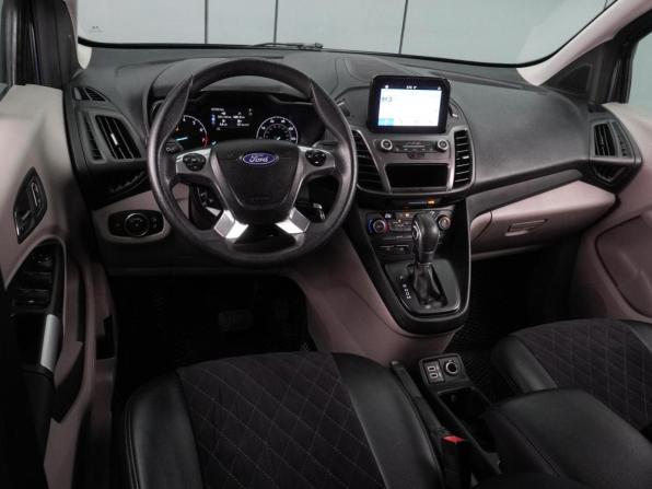 Ford Transit Connect II Рестайлинг с пробегом 2018 года, цена 1 897 000 рублей, 187200 км, компактвэн, Автокод Объявления