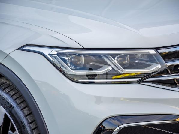 Volkswagen Tiguan II Рестайлинг с пробегом 2021 года, цена 3 948 000 рублей, 40232 км, внедорожник, Автокод Объявления