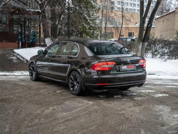 Skoda Superb II Рестайлинг с пробегом 2013 года, цена 1 400 000 рублей, 201915 км, лифтбек, Автокод Объявления