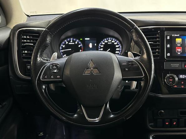Mitsubishi Outlander III Рестайлинг 2 с пробегом 2017 года, цена 2 050 000 рублей, 111615 км, внедорожник, Автокод Объявления