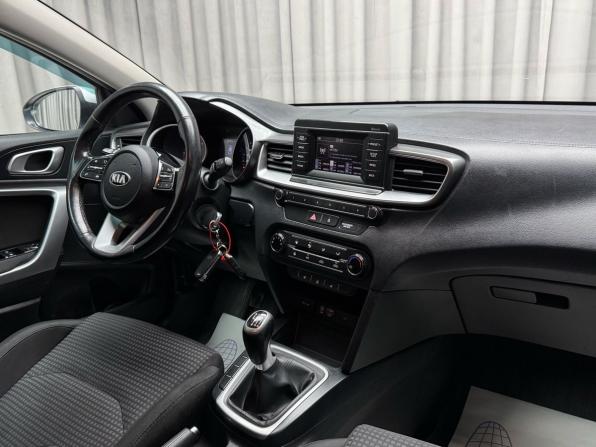 Kia Ceed III с пробегом 2019 года, цена 1 769 000 рублей, 98132 км, универсал, Автокод Объявления