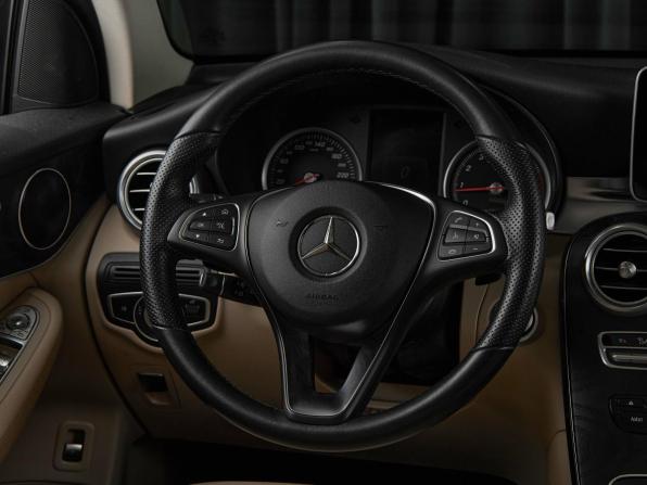Новый Mercedes-Benz GLC I (X253) 2019 года, цена 3 930 000 рублей, внедорожник, Автокод Объявления