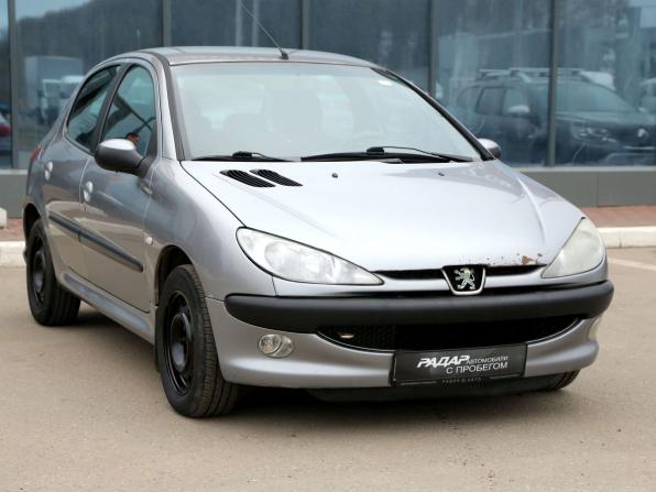 Peugeot 206 с пробегом 2004 года, цена 215 000 рублей, 133000 км, хэтчбек, Автокод Объявления
