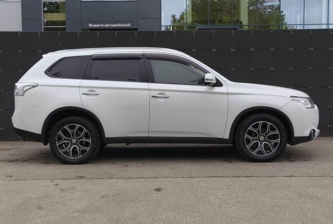 Mitsubishi Outlander III с пробегом 2014 года, цена 1 395 000 рублей, 187028 км, внедорожник, Автокод Объявления