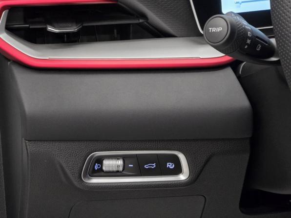 Geely Coolray I Рестайлинг с пробегом 2024 года, цена 2 400 000 рублей, 2800 км, внедорожник, Автокод Объявления