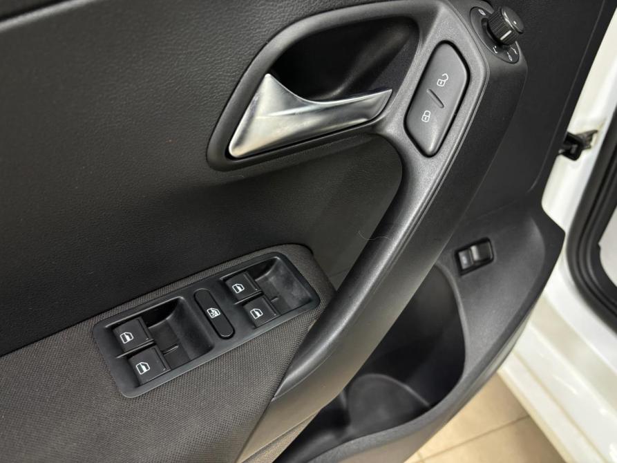 Volkswagen Polo V Рестайлинг Альметьевск  - изображение 11