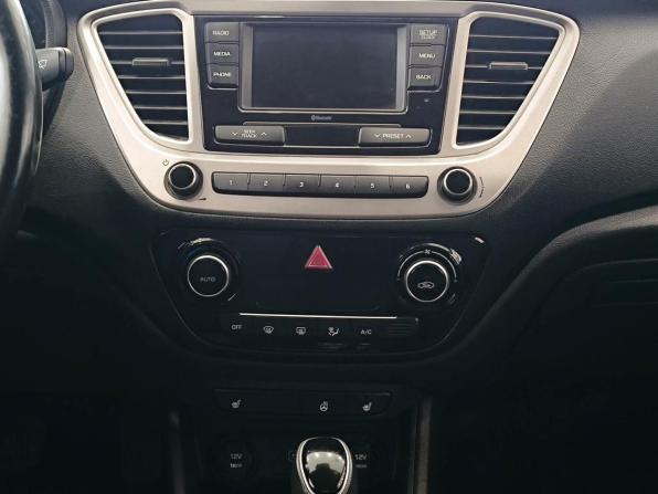Hyundai Solaris II с пробегом 2019 года, цена 1 320 000 рублей, 110966 км, седан, Автокод Объявления