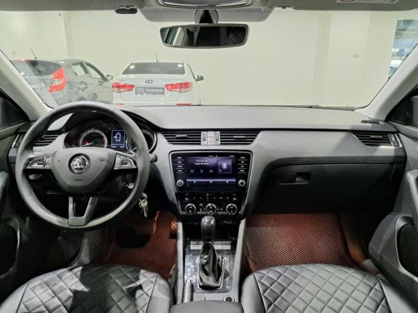 Skoda Octavia III (A7) Рестайлинг с пробегом 2020 года, цена 1 785 000 рублей, 121332 км, лифтбек, Автокод Объявления