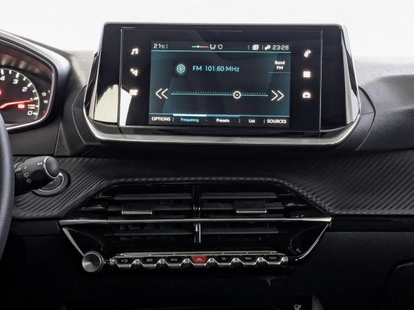 Peugeot 2008 II с пробегом 2021 года, цена 2 025 000 рублей, 13039 км, внедорожник, Автокод Объявления
