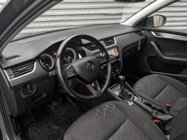 Skoda Octavia III (A7) Рестайлинг с пробегом 2020 года, цена 1 880 000 рублей, 80894 км, лифтбек, Автокод Объявления