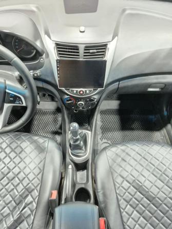 Hyundai Solaris I с пробегом 2013 года, цена 800 000 рублей, 153295 км, седан, Автокод Объявления