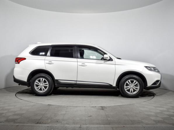 Mitsubishi Outlander III Рестайлинг 3 с пробегом 2019 года, цена 2 549 000 рублей, 37867 км, внедорожник, Автокод Объявления