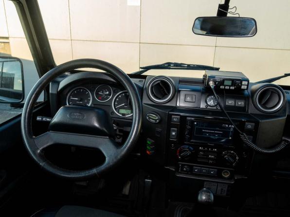Land Rover Defender I Рестайлинг с пробегом 2011 года, цена 2 969 000 рублей, 83300 км, внедорожник, Автокод Объявления