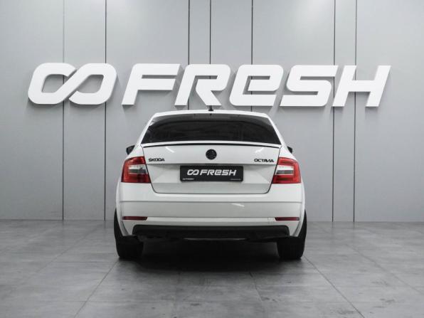 Skoda Octavia III (A7) Рестайлинг с пробегом 2017 года, цена 1 839 000 рублей, 131227 км, лифтбек, Автокод Объявления